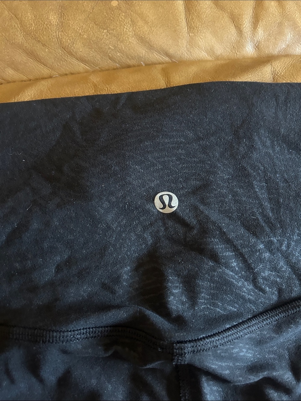 Lululemon High-Waist limited edition Black textured-look yoga Leggings sz 6